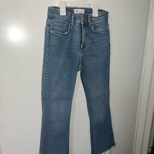 Zara Basic Jeans size: 04